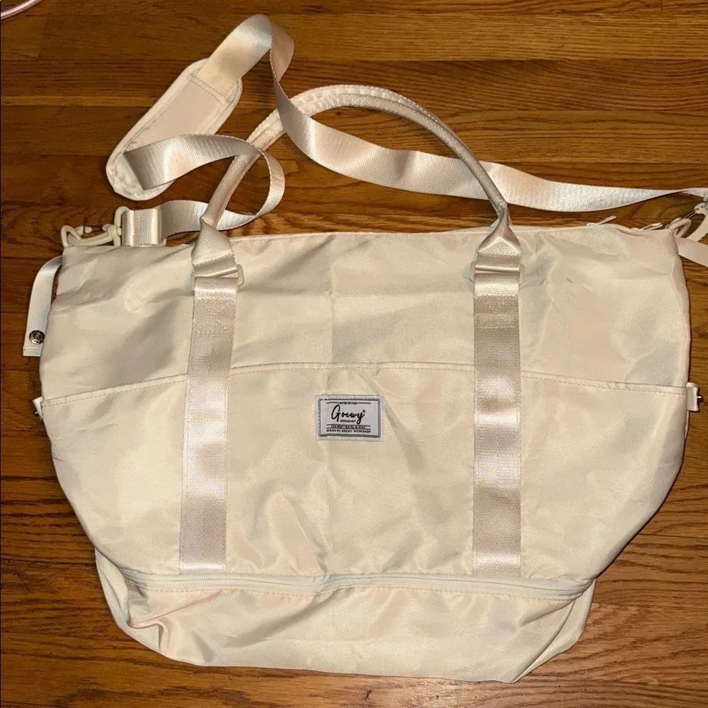 Goewy Cream Weekend Tote Bag!